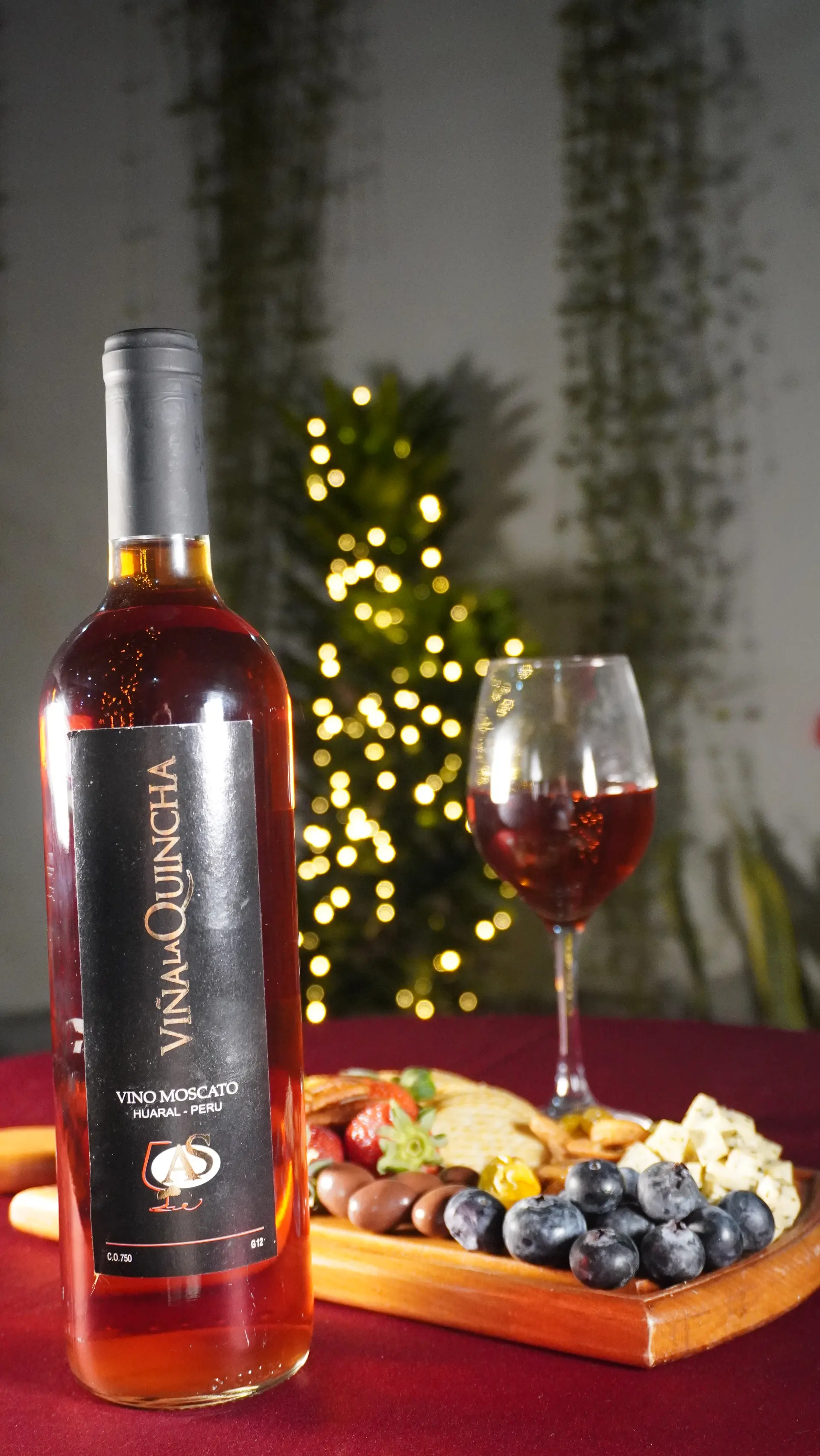 Moscato servido en mesa